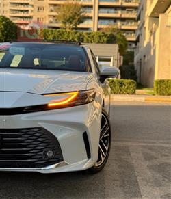 تۆیۆتا کامری